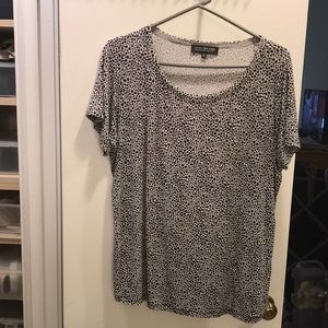 Women’s short sleeved top